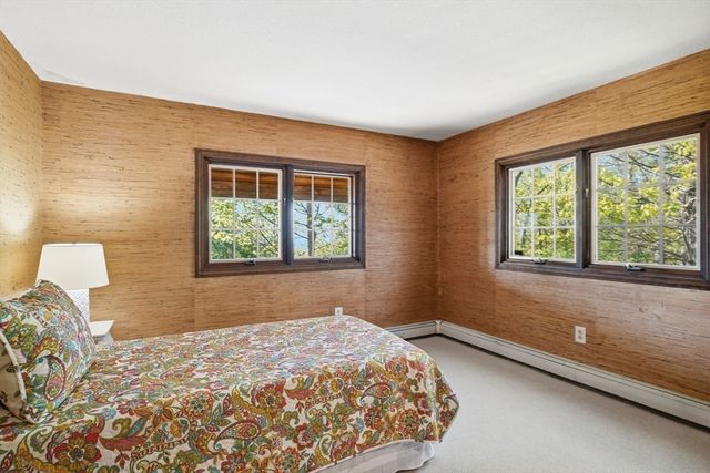 10 Cadwell Dr, Wilbraham, MA 01095