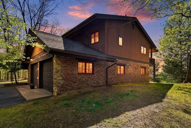 10 Cadwell Dr, Wilbraham, MA 01095