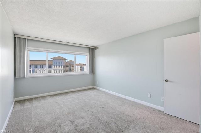 3288 Page Ave Apt 504, Virginia Beach, VA 23451