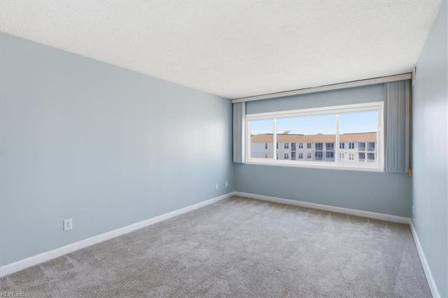 3288 Page Ave Apt 504, Virginia Beach, VA 23451
