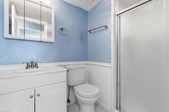 3288 Page Ave Apt 504, Virginia Beach, VA 23451