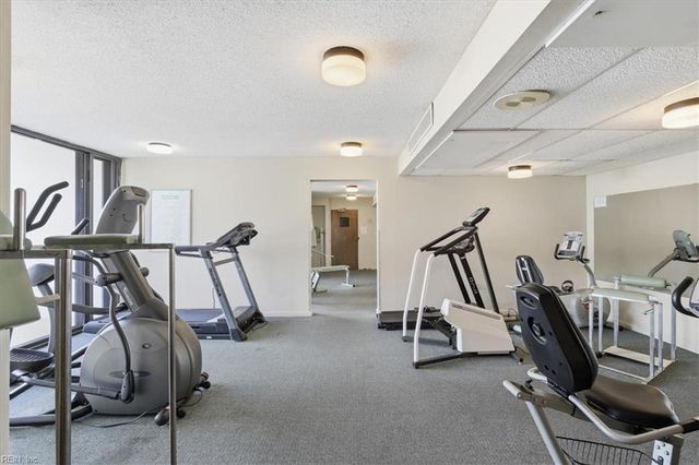 3288 Page Ave Apt 504, Virginia Beach, VA 23451