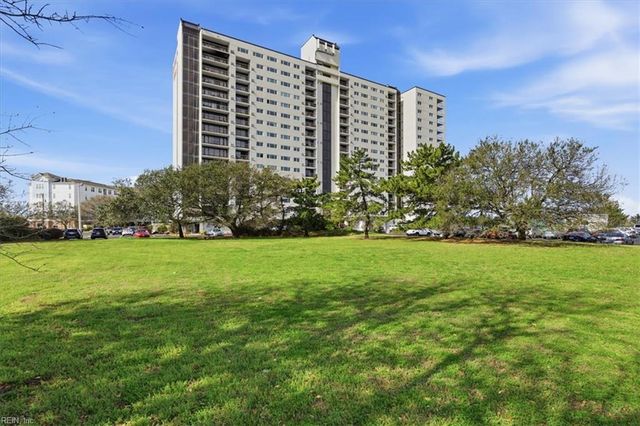 3288 Page Ave Apt 504, Virginia Beach, VA 23451
