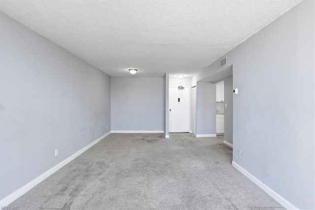 3288 Page Ave Apt 504, Virginia Beach, VA 23451