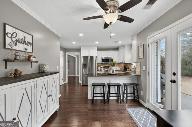 15 Bluegrass Cove NE, Cartersville, GA 30121