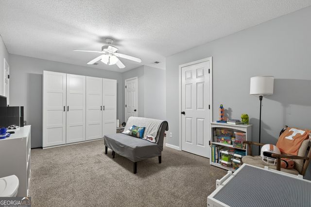 15 Bluegrass Cove NE, Cartersville, GA 30121