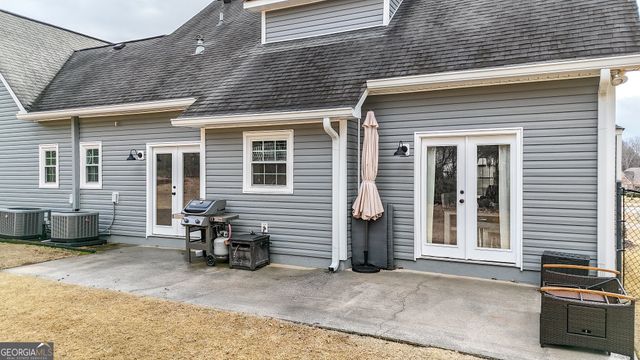 15 Bluegrass Cove NE, Cartersville, GA 30121