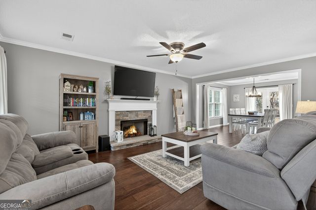 15 Bluegrass Cove NE, Cartersville, GA 30121