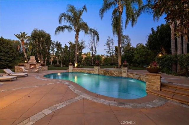 25512 Saddle Rock Place, Laguna Hills, CA 92653