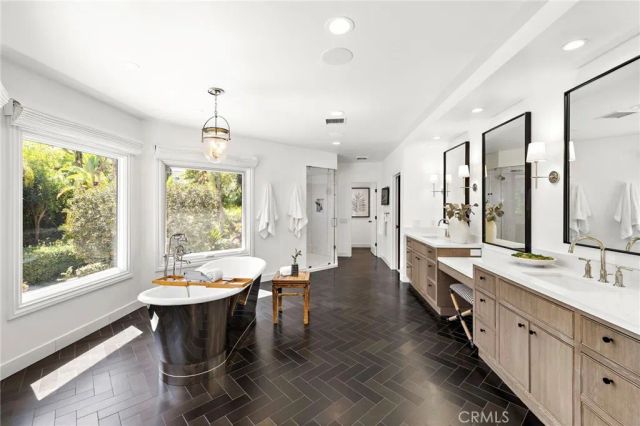 25512 Saddle Rock Place, Laguna Hills, CA 92653