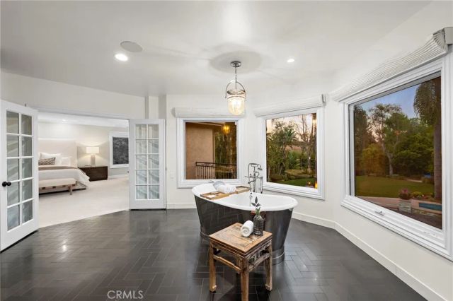 25512 Saddle Rock Place, Laguna Hills, CA 92653