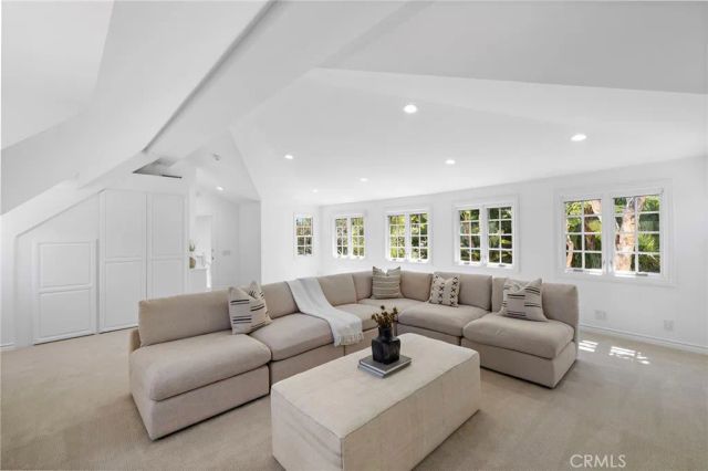 25512 Saddle Rock Place, Laguna Hills, CA 92653