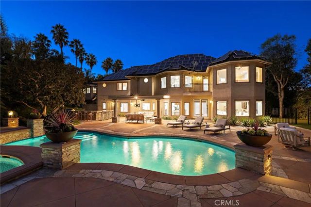 25512 Saddle Rock Place, Laguna Hills, CA 92653