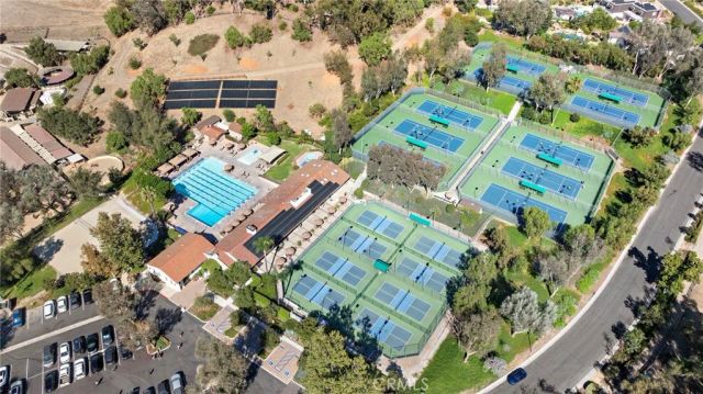 25512 Saddle Rock Place, Laguna Hills, CA 92653