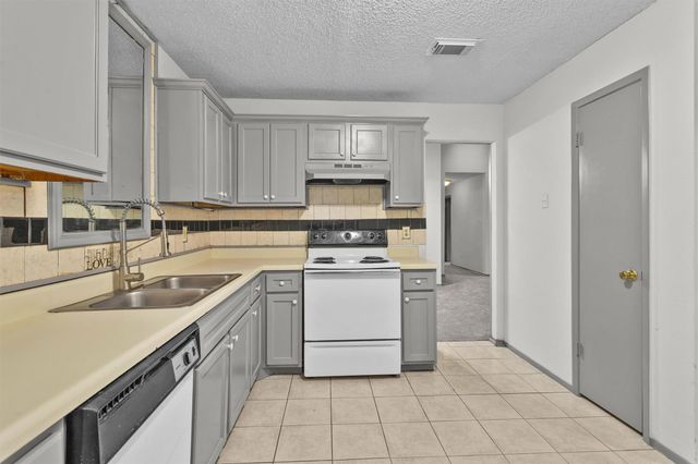 17733 Northhagen Drive, Houston, TX 77084