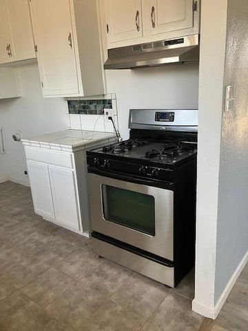 1722 N Mooney Boulevard, Visalia, CA 93291