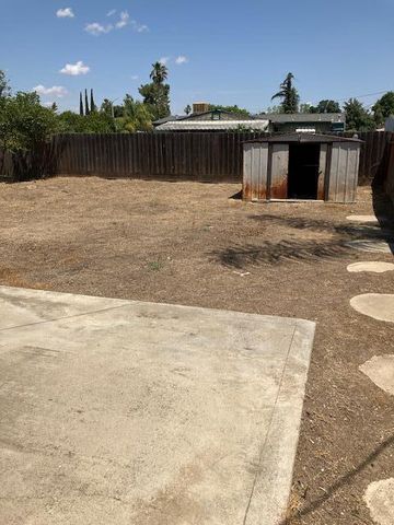 1722 N Mooney Boulevard, Visalia, CA 93291