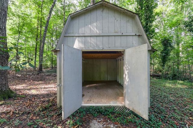 235 Cedar Drive, Peachtree City, GA 30269