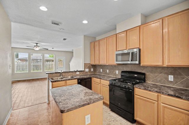 18519 Alemarble Oak Street, Cypress, TX 77429