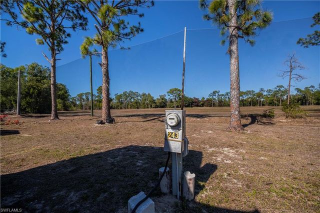 243 Caravan CIR, North Fort Myers, FL 33903