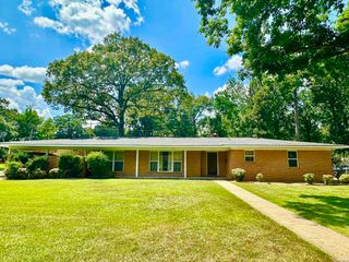 1314 Elm St, Crossett, AR 71635