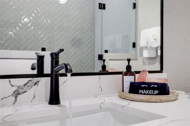 226 Round Top Road, Mineral Bluff, GA 30559