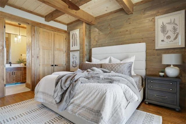 226 Round Top Road, Mineral Bluff, GA 30559