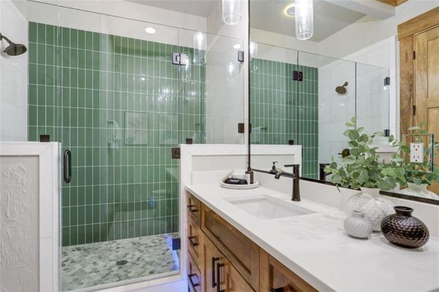 226 Round Top Road, Mineral Bluff, GA 30559