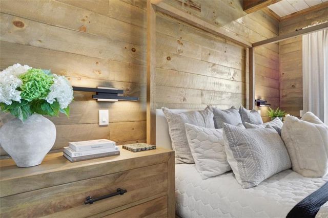 226 Round Top Road, Mineral Bluff, GA 30559