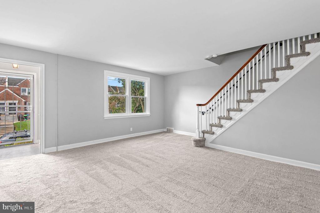 8261 FAYETTE ST, PHILADELPHIA, PA 19150 — photo 4