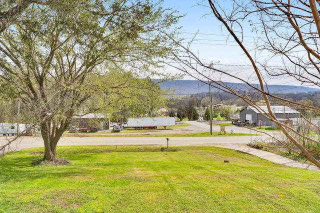 15465 Us 11 Highway, Trenton, GA 30752