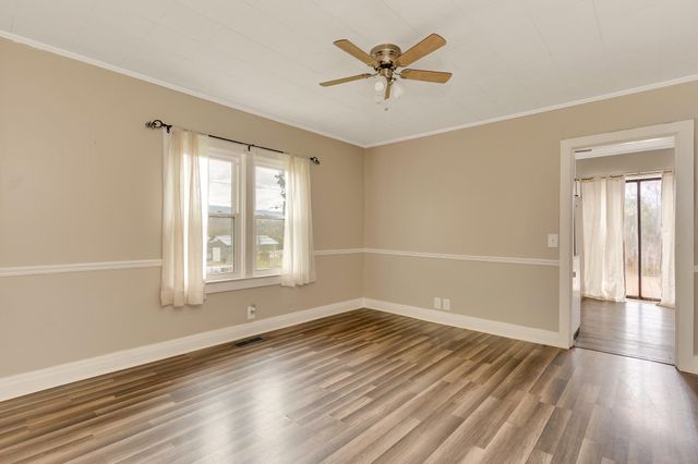 15465 Us 11 Highway, Trenton, GA 30752