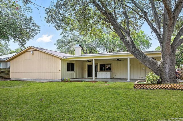 5867 Oak Run, San Antonio, TX 78247