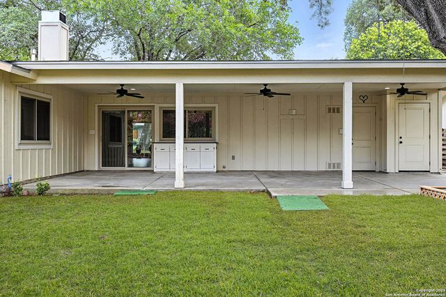 5867 Oak Run, San Antonio, TX 78247
