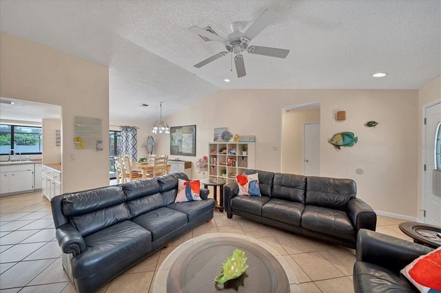 1415 FALCON ROAD, Venice, FL 34293