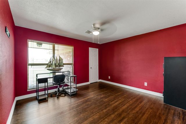 519 Fairfield Street, Shoreacres, TX 77571