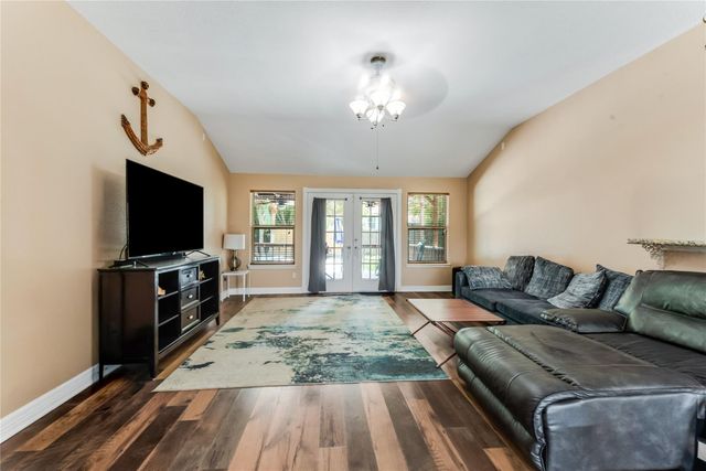 519 Fairfield Street, Shoreacres, TX 77571