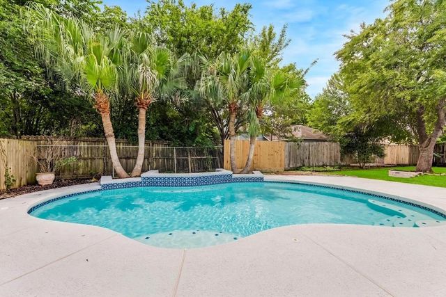 519 Fairfield Street, Shoreacres, TX 77571