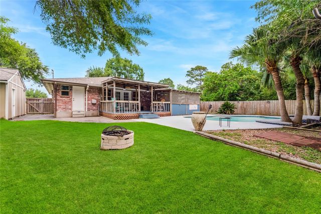 519 Fairfield Street, Shoreacres, TX 77571