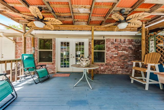 519 Fairfield Street, Shoreacres, TX 77571