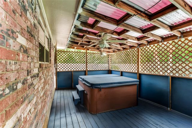 519 Fairfield Street, Shoreacres, TX 77571