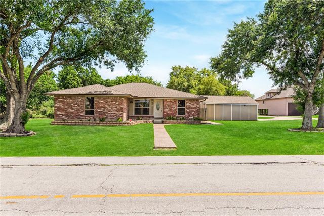 519 Fairfield Street, Shoreacres, TX 77571
