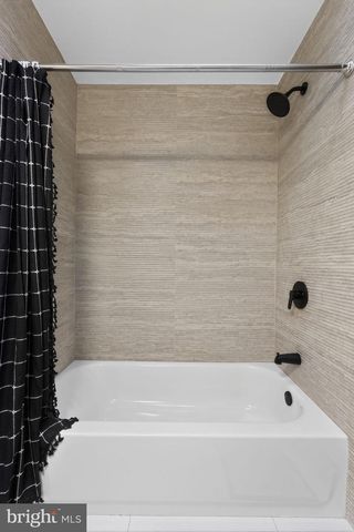 321 E GORGAS LN, Philadelphia, PA 19119