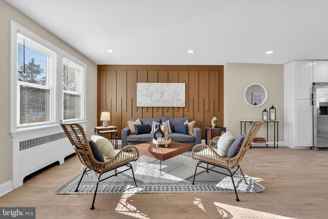 321 E GORGAS LN, Philadelphia, PA 19119