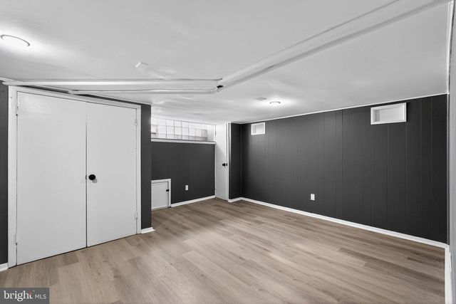 321 E GORGAS LN, Philadelphia, PA 19119