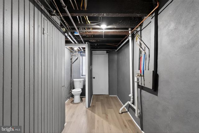 321 E GORGAS LN, Philadelphia, PA 19119