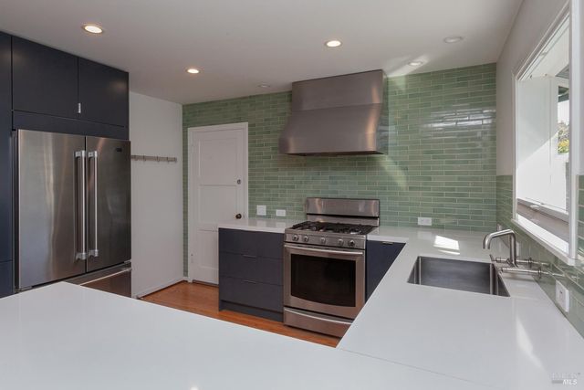 2149 Humboldt St, Santa Rosa, CA 95404