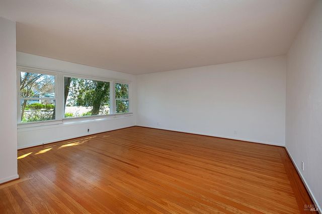 2149 Humboldt St, Santa Rosa, CA 95404