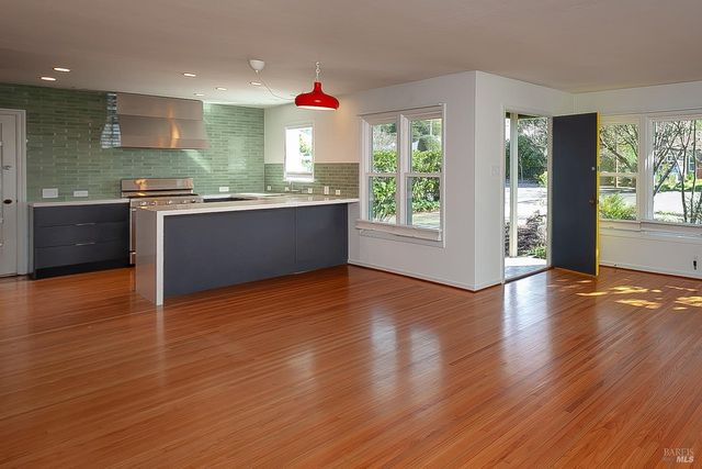 2149 Humboldt St, Santa Rosa, CA 95404