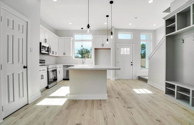 805 Granville Drive, Houston, TX 77091